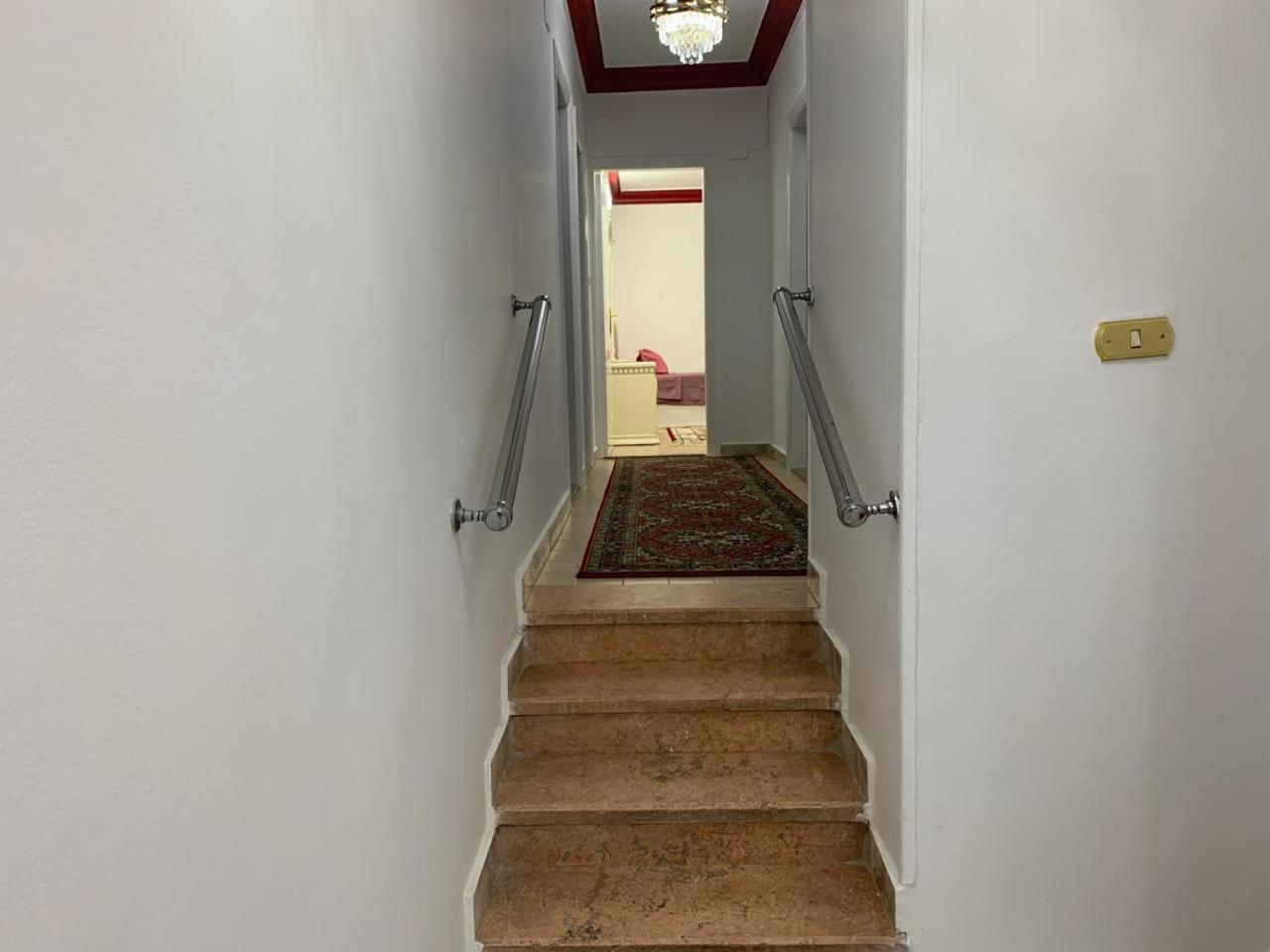 Royal Mokattam Apartment *